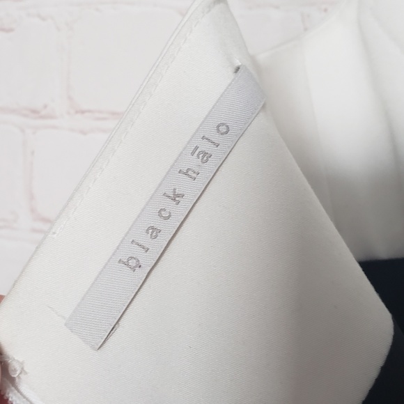 Black Halo dress - Picture 5 of 7